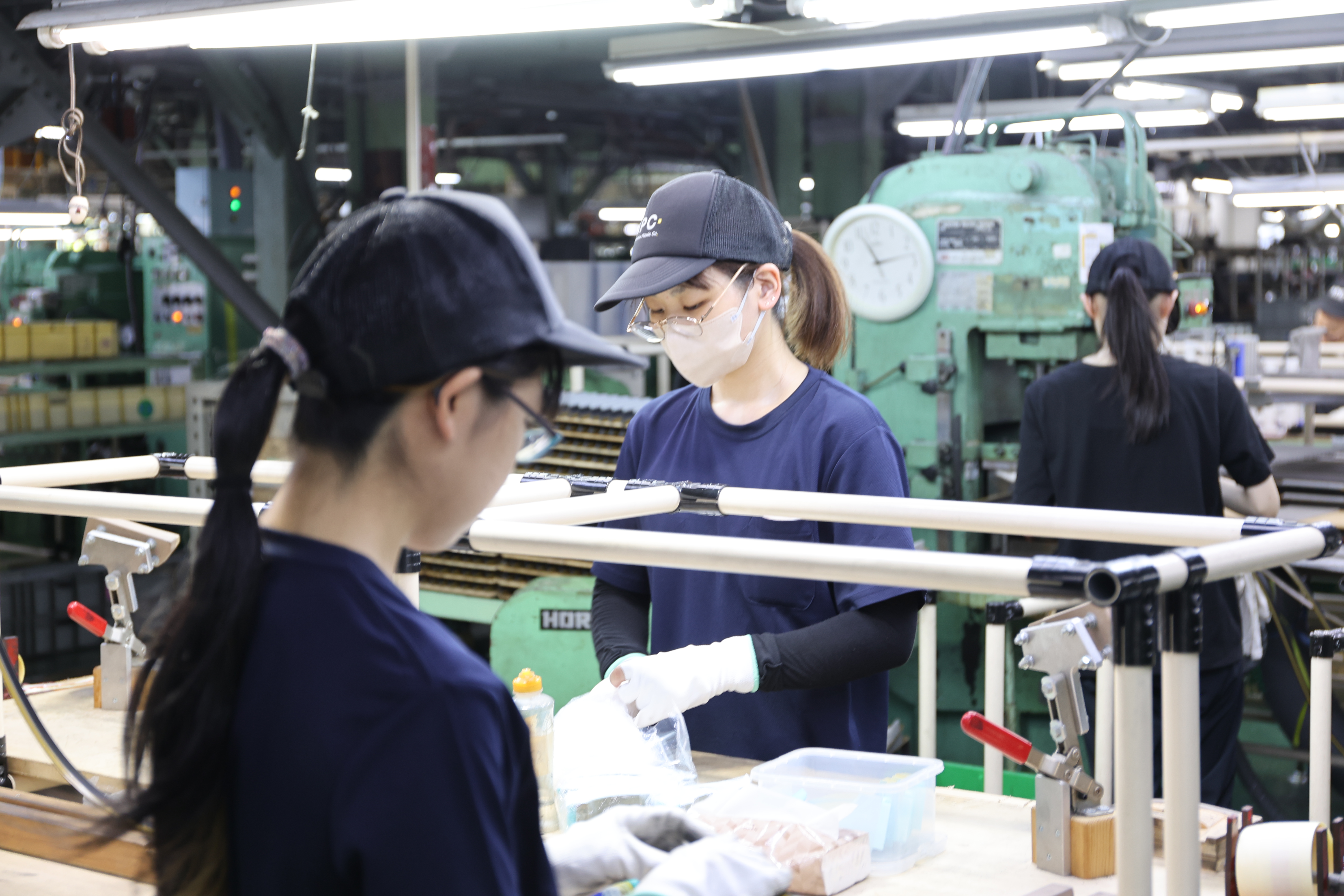 レトロ機を愛する職人 株式会社エーピーシィ | 職場環境改善事例 | あいちの労働あれこれ